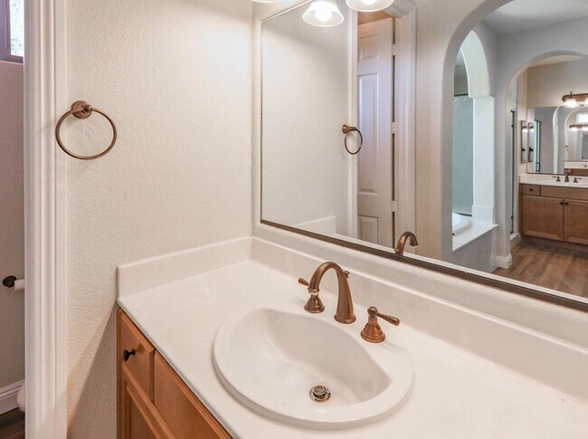 Building Photo - Summerlin Vistas Pool Home w/ Bed and Bath...