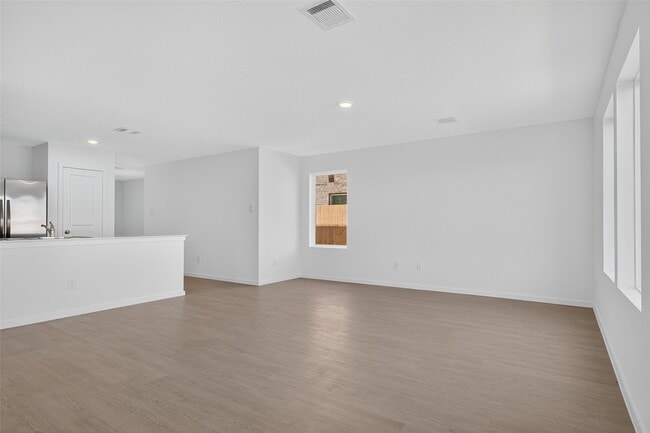 Building Photo - 16722 Spotted Oak Dr