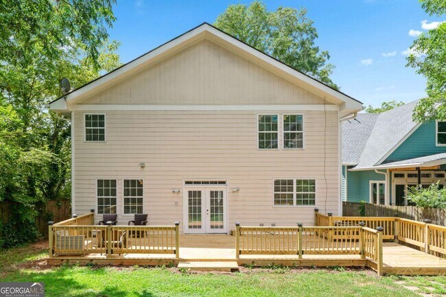 Building Photo - 1578 Lincoln Ave SE