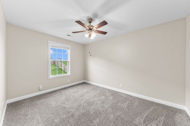 Building Photo - Move-In Special Available! Beautiful Home! Coming Soon!