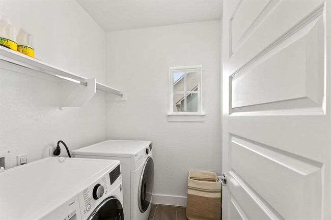 Building Photo - 4501 Night Owl Ln