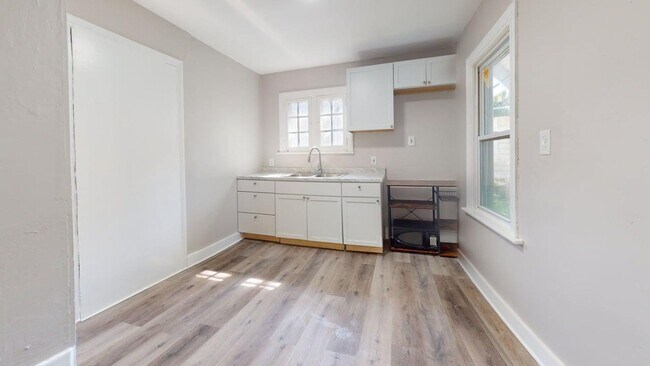 Building Photo - 294 Madison Ave