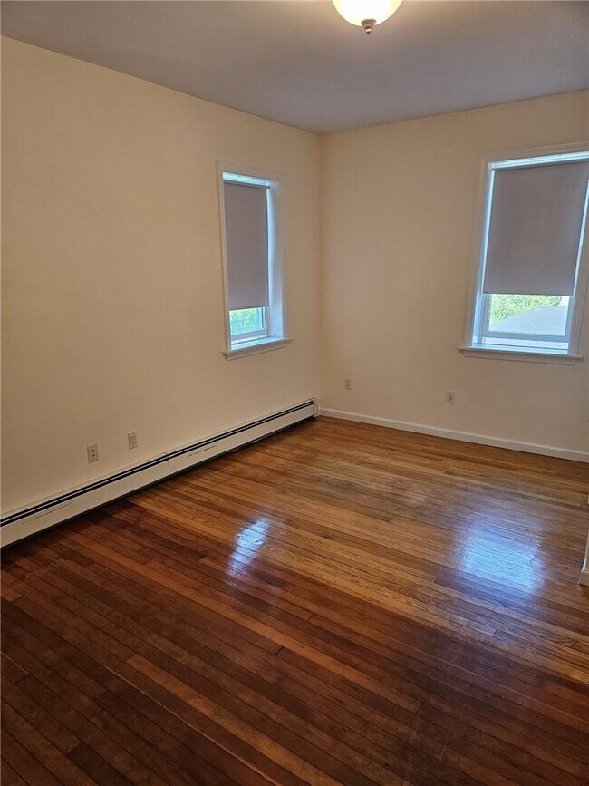 Building Photo - 139 Palisade St