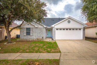 Building Photo - "Charming 4-Bedroom Home with 2 Full Baths...