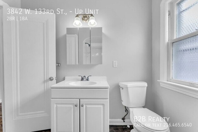 Building Photo - 3842 W 133rd St