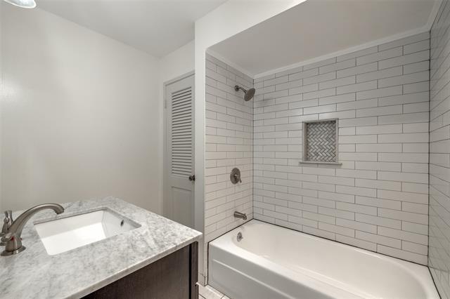 Building Photo - 750 Forest Park Pl