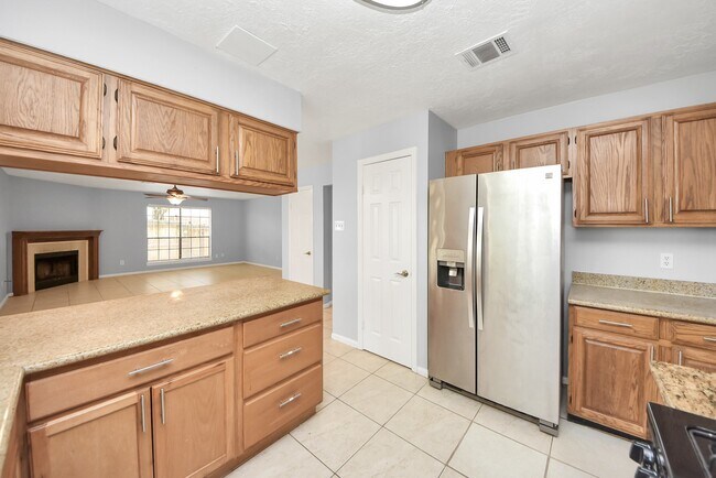 Building Photo - 16006 Autumn Falls Ln
