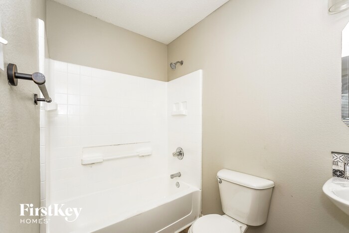 Building Photo - 2553 Big Spring Dr