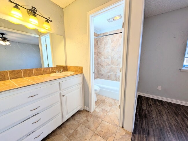 Building Photo - 4403 58th St