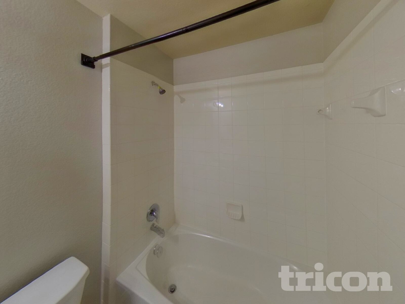 Building Photo - 336 Carlyle St