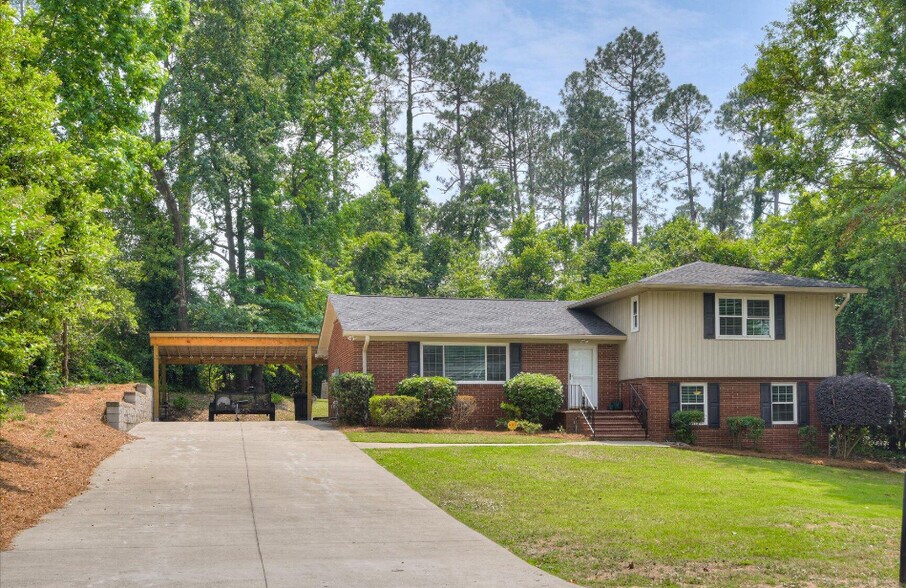 Building Photo - 813 Hammond Dr