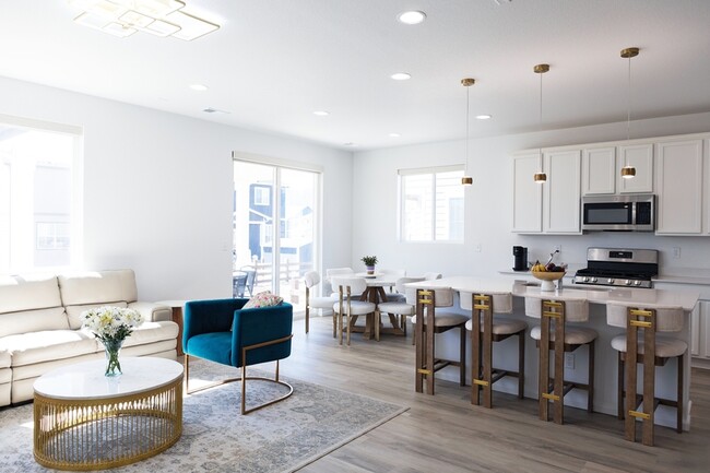 Building Photo - 2327 Prairie Smoke Dr