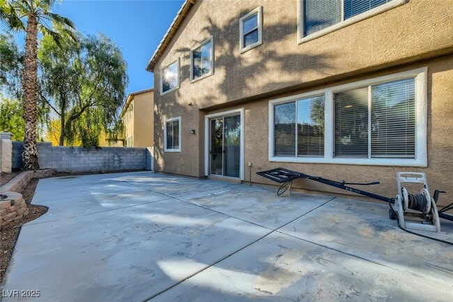 Building Photo - 5448 Pipers Stone St