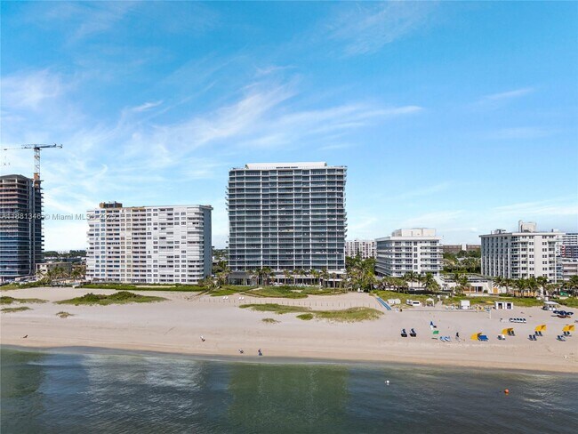 Building Photo - 1116 N Ocean Blvd