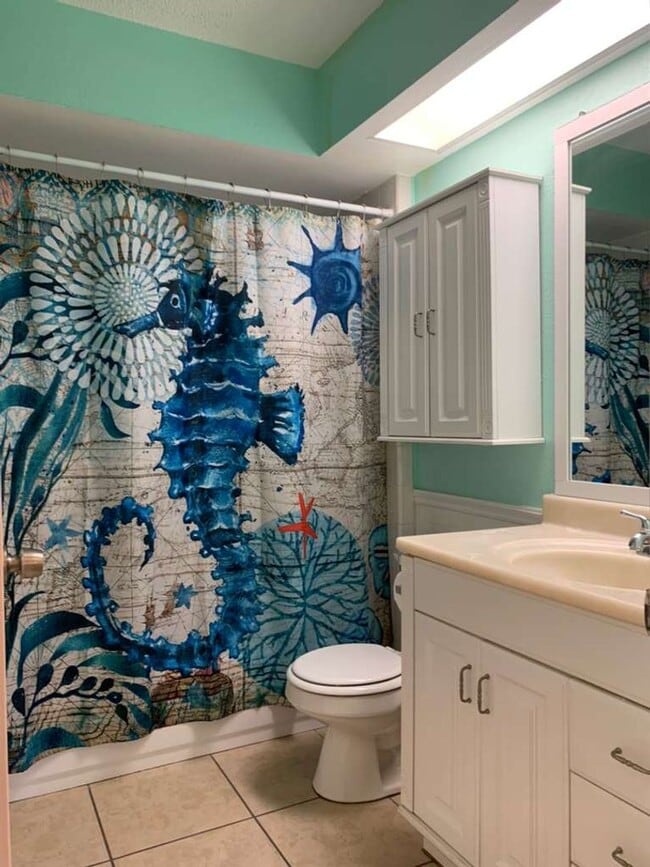 Building Photo - 1420 70th St N