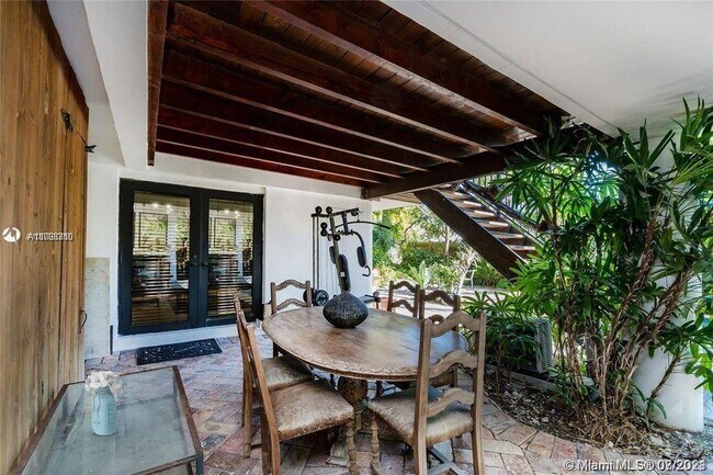 Building Photo - 181 Harbor Dr