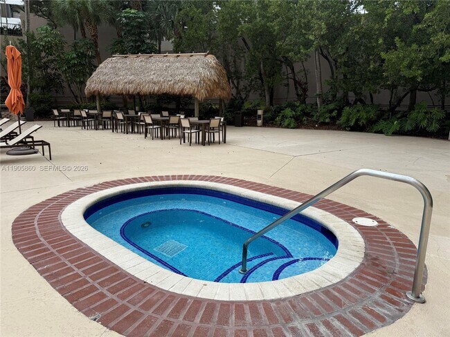 Building Photo - 540 Brickell Key Dr