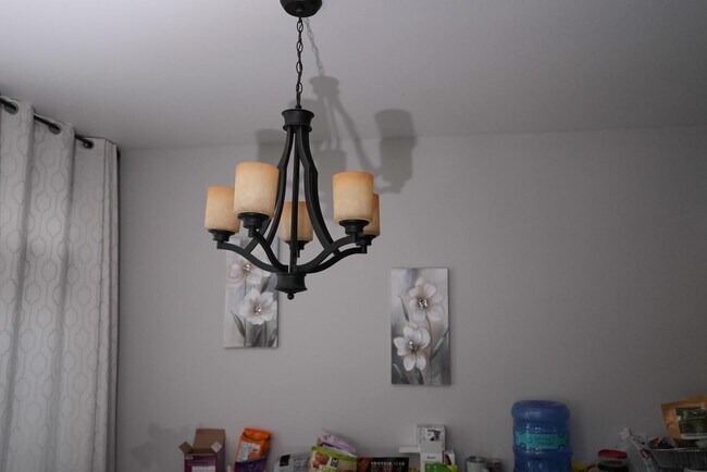 Building Photo - 1704 Windward Ave