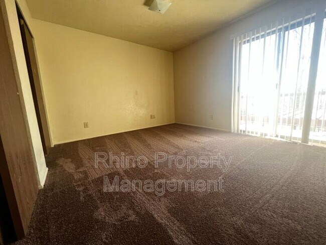 Building Photo - 449 N 1465 W