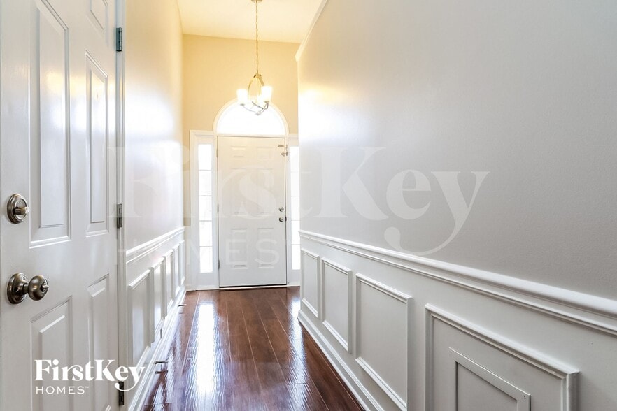 Building Photo - 1180 Laurel Cove Dr