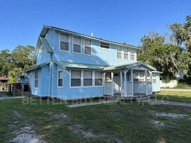 Building Photo - 300 N Church St