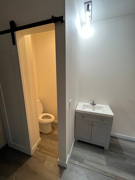 Building Photo - 10734 Stone Ave N