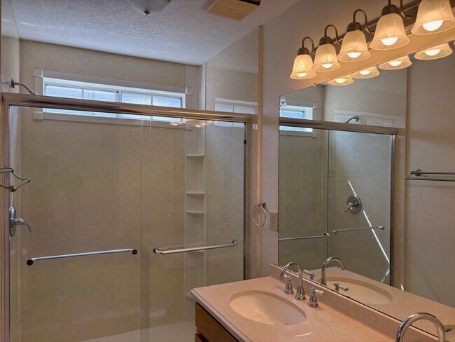 Building Photo - Single Family Home in Villages of Brentwood