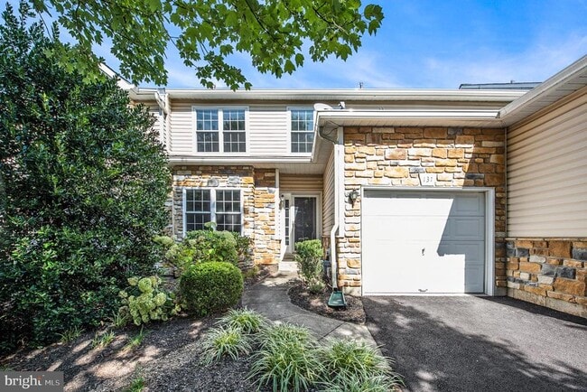 Primary Photo - 131 Gleneagles Dr