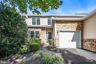 Building Photo - 131 Gleneagles Dr