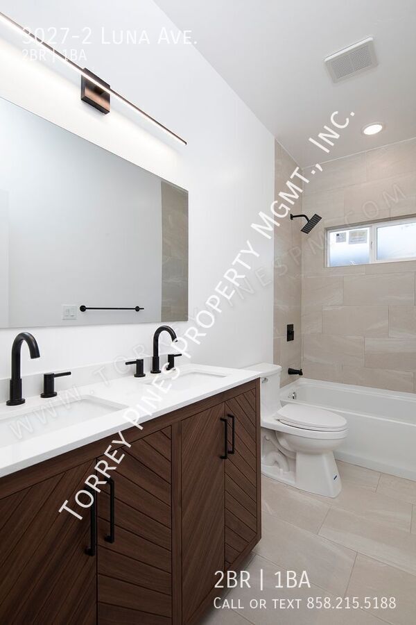 Building Photo - 3027 Luna Ave