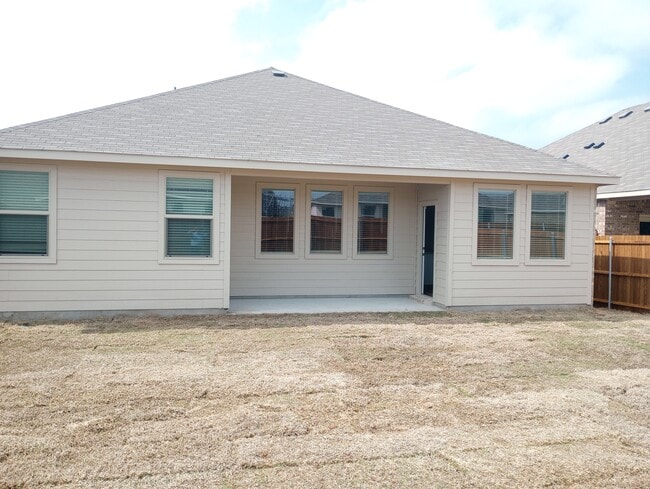 Building Photo - 5119 Winterberry Dr