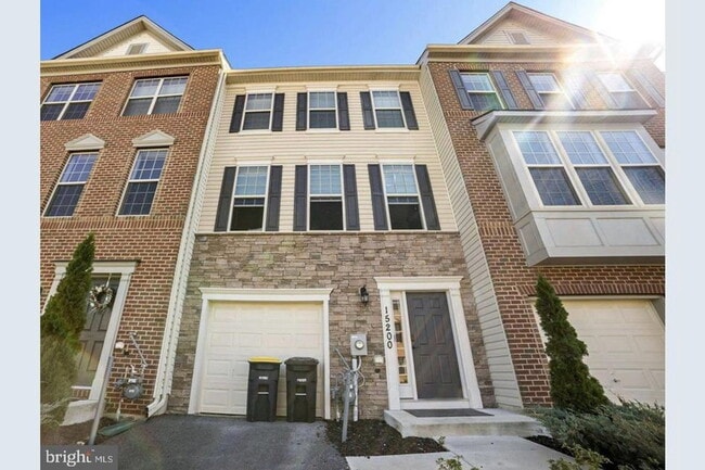 Building Photo - 15200 Lady Lauren Ln