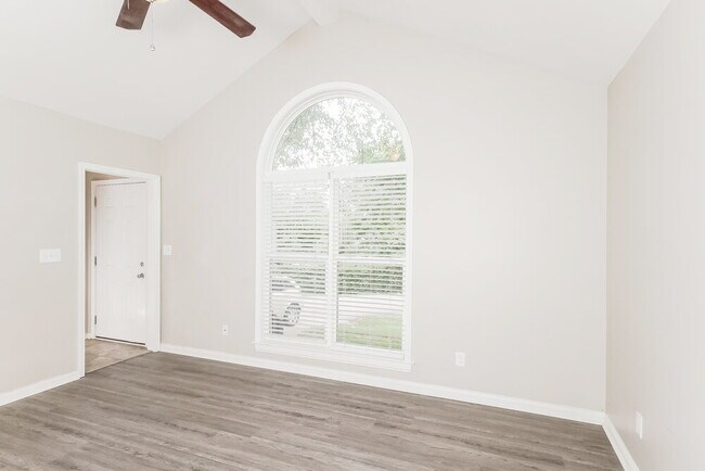 Building Photo - 1818 Jefferson Ave