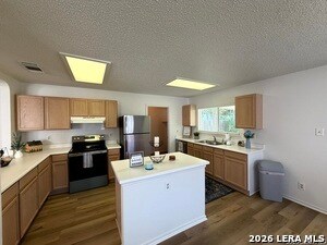 Building Photo - 7906 Swindow Cir
