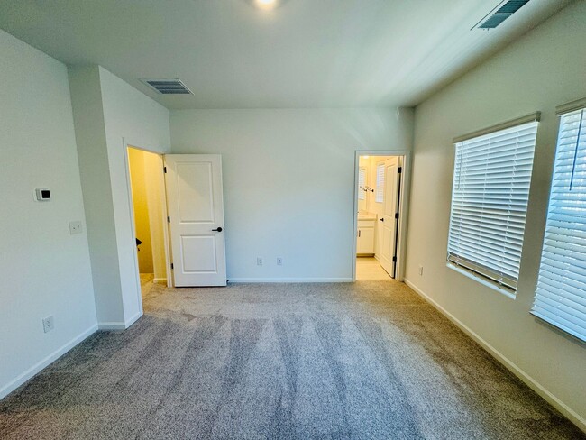 Building Photo - Beautiful, New Construction, 3-Story, 4BR/...