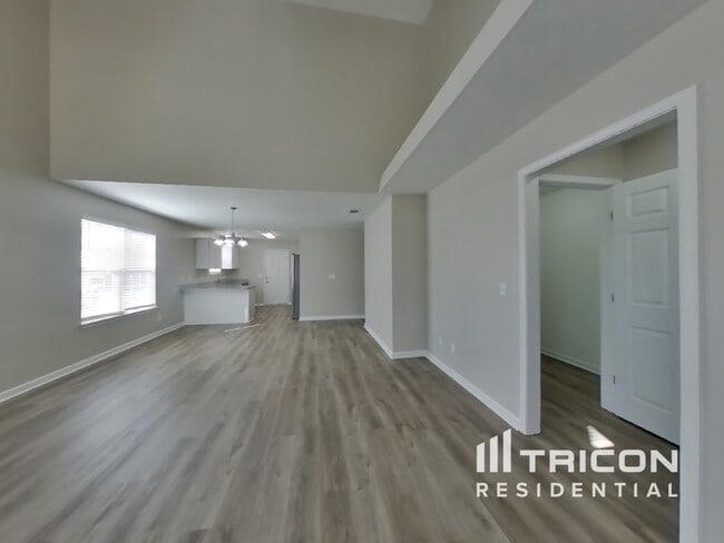 Building Photo - 3063 Ace Wintermeyer Dr