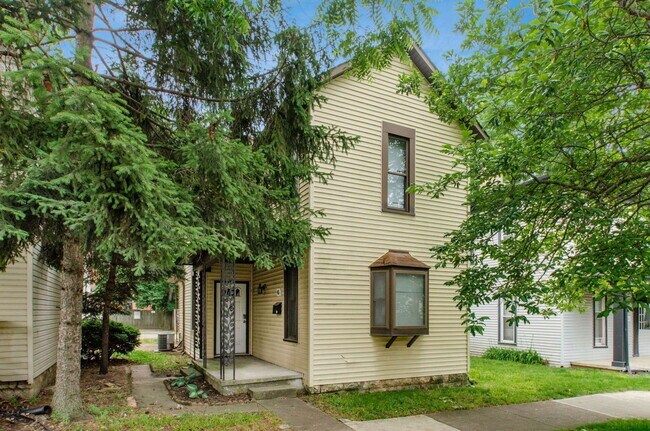 Building Photo - 45 McMillen Ave