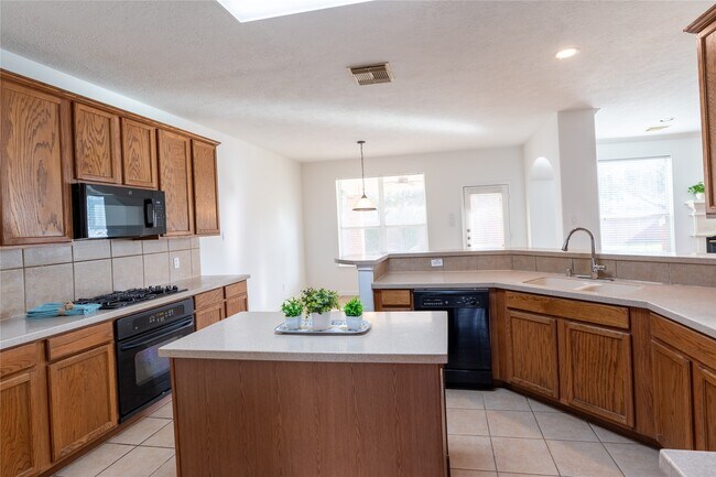 Building Photo - 2109 Auburn Shores Dr