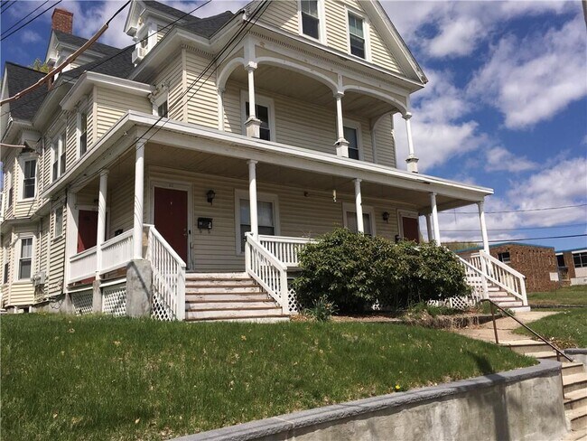 Building Photo - 90 Spring St