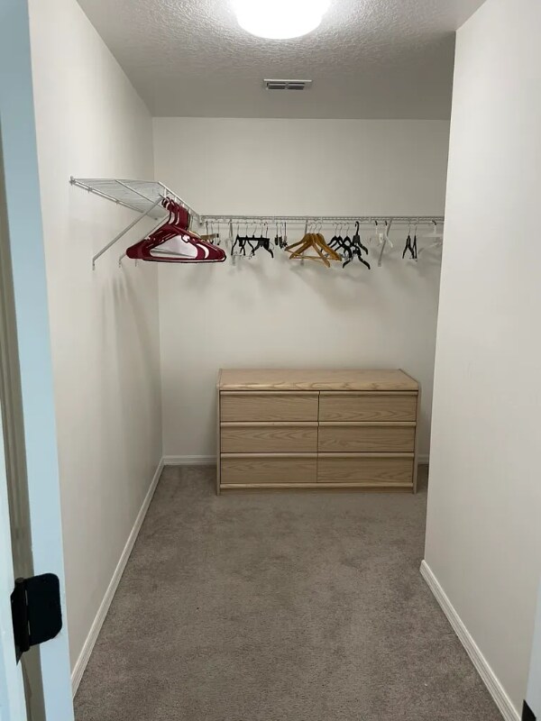 Building Photo - 1521 SE Ladner St