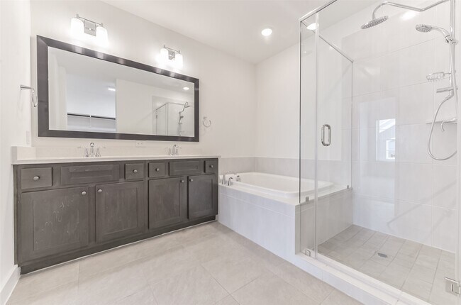 Building Photo - 10916 Keaton Landing Dr