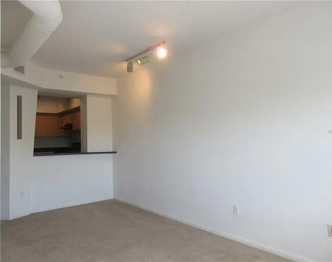 Building Photo - 2331 W Horatio St