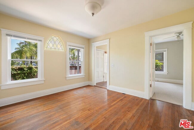 Building Photo - 532 Altair Pl
