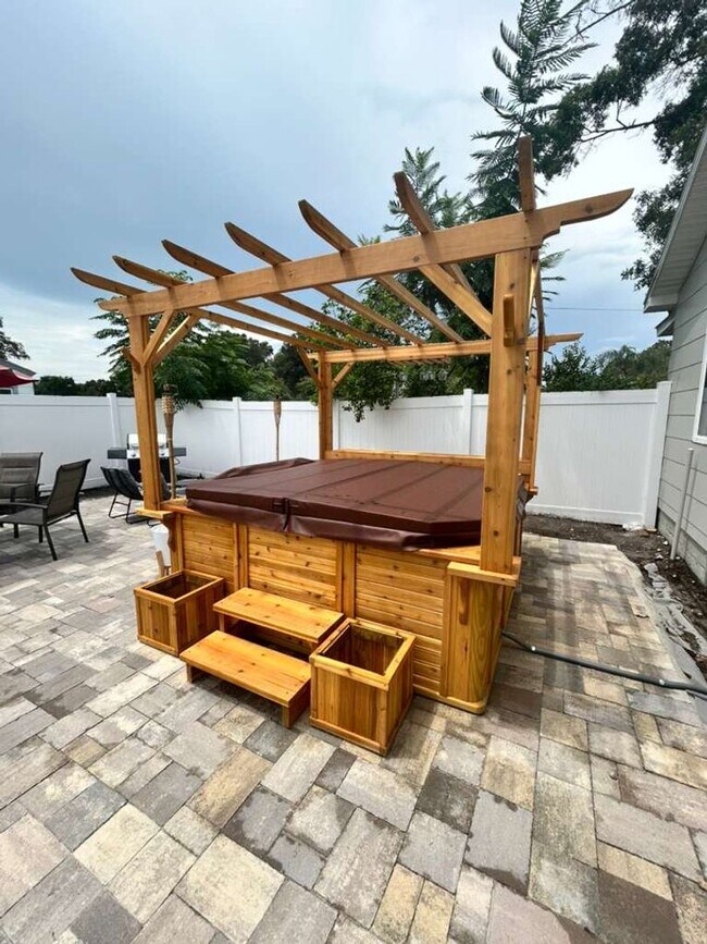 Building Photo - Updated St. Pete Home with Private Yard, Hot Tub & More!