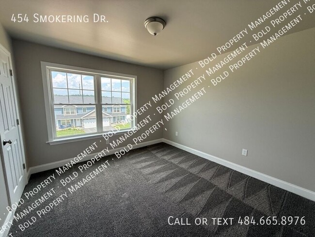 Building Photo - 454 Smokering Dr