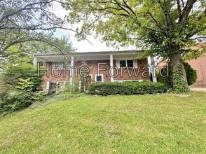 Building Photo - 1359 Dix Dr