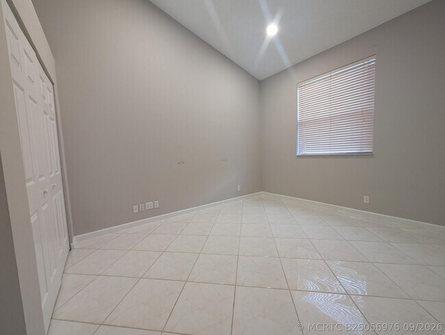 Building Photo - 7628 Eagle Point Dr