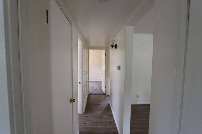Building Photo - COMING AUGUST | 3-Bedroom Home in Bow & Arrow Acres | Large Yard + Wood-Burning Fireplace