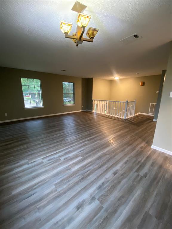 Building Photo - 379 Richvale Ln
