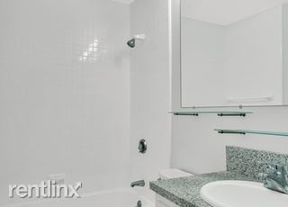 Building Photo - 1 br, 1 bath House - 16 Upland Rd Apt 3
